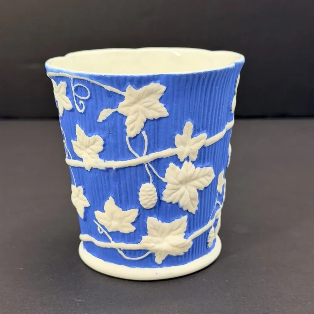 MMA Metropolitan Museum of Art Blue White Relief Ivy Vine Cachepot Planter Vase